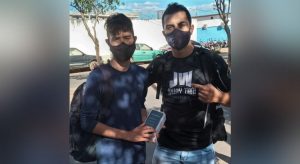 Vendedor que teve celular roubado em Juazeiro ganha outro do irmão da acusada do crime