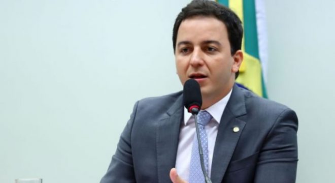 Após resposta da AGU, Justiça nega liminar para impedir motociatas de Bolsonaro no Ceará