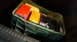 Polícia Militar apreende cocaína em carro com casal e filho de um ano, no Ceará