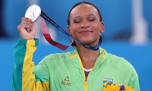 Histórico! Rebeca Andrade leva a prata no individual geral dos Jogos Olímpicos