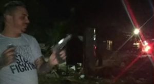 Homem dança e aponta arma com mira laser para policiais no Ceará e é preso