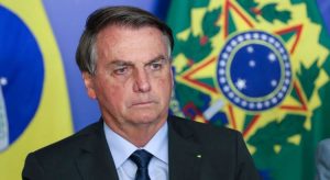 Bolsonaro dá entrada no hospital das Forças Armadas com dores abdominais
