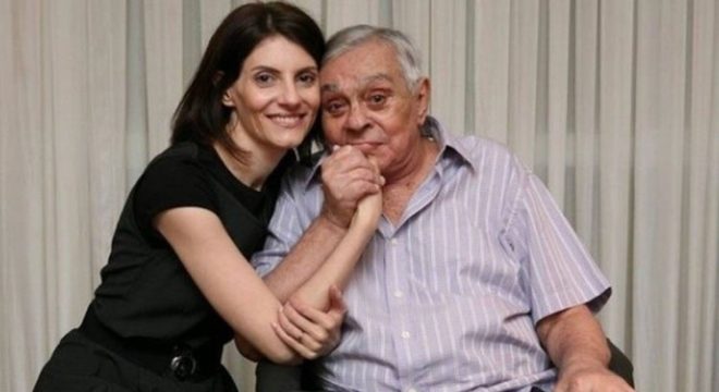 Viúva de Chico Anysio está internado em estado grave com Covid-19