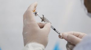 Ceará negocia aquisição de 3 milhões de doses da CoronaVac, diz Camilo Santana