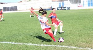 Copa Replay de Futebol Feminino começa com goleadas