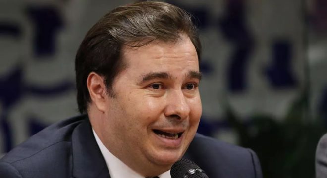 Criminosos invadem celular de Maia e tentam golpe de R$ 20 mil em Luís Miranda