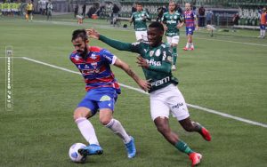 Com gol nos acréscimos, Fortaleza bate Palmeiras de virada no Allianz Parque