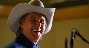 Sérgio Reis desiste de álbum após artistas cancelarem participações