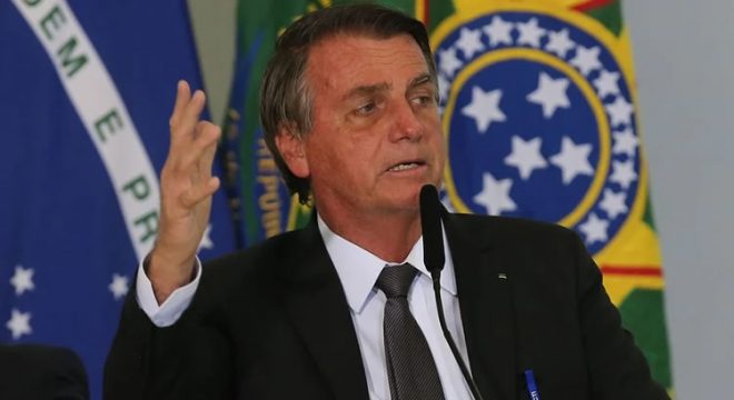 Anúncio da nova tarifa de luz é adiado para não atrapalhar manifestações