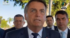 Bolsonaro insiste em fraude nas eleições e diz que Congresso foi 'chantageado'