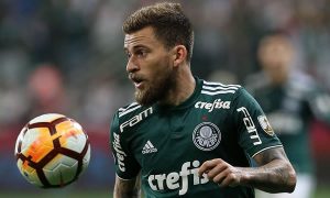 Fora dos planos de Abel, Lucas Lima, do Palmeiras, pode jogar em time nordestino