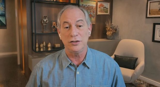 Ciro chama Haddad de "bajulador" de Lula e diz que petistas elegeram Bolsonaro