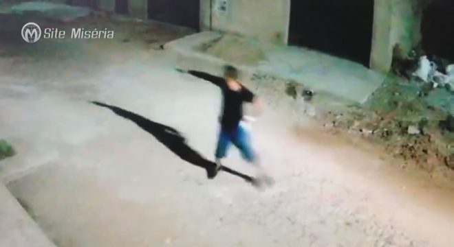 Veja imagens de assalto a mão armada em Juazeiro do Norte