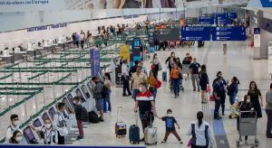 Viajantes só desembarquem no Ceará com vacinação completa ou teste negativo de Covid-19