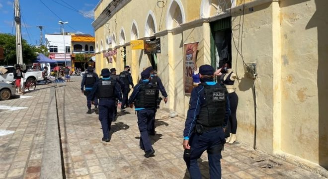 Polícia Militar realiza operação 'Expediente Operacional' em Icó