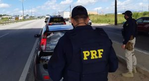 Feriadão de 7 de setembro tem 1,4 mil veículos fiscalizados e 200 autuações por ultrapassagem proibida nas BRs do Ceará