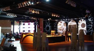 Eventos sociais podem receber 300 pessoas em ambientes abertos no Ceará