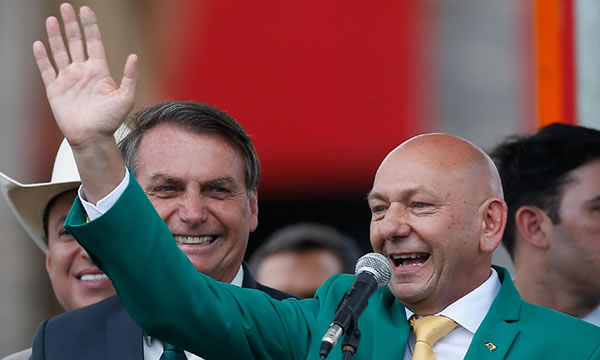 Dono da Havan teria sido aconselhado a se desvincular de Bolsonaro, diz jornal