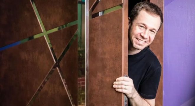 Tiago Leifert deixará a Globo em dezembro, após o 'The Voice'