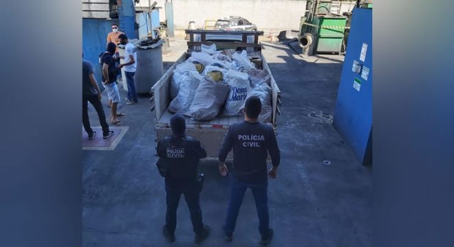 Veja a incineração em Juazeiro de meia tonelada de drogas pela Polícia Civil