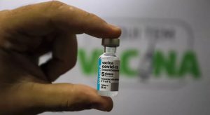 Ceará recebe mais de 233 mil doses de vacina contra a Covid nesta sexta, diz Camilo