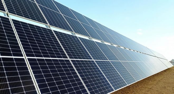 Ceará articula investimento privado de R$ 8 bilhões em energia solar em 13 cidades
