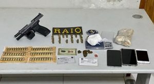 Raio apreende pistola, munições e drogas em Icó