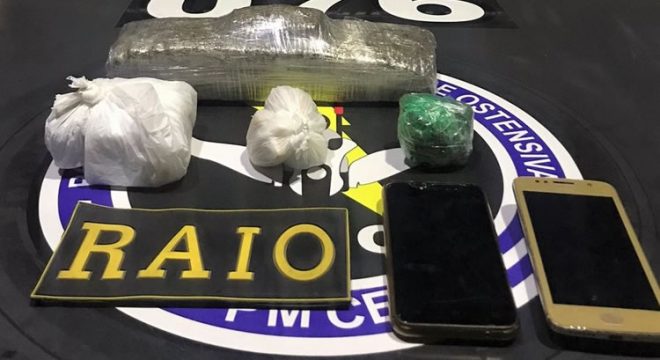 PMs do RAIO em Juazeiro serão investigados por apreenderem drogas dentro de carro