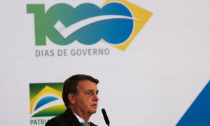 Bolsonaro agora admite possibilidade de corrupção em seu governo