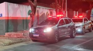 Jovem é morto dentro de escola enquanto assistia partida de futebol