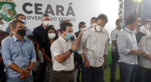 Camilo Santana inaugura Areninha em Barbalha e anuncia outras 12