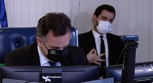 Filipe Martins é absolvido pela Justiça do DF após acusação de gesto racista