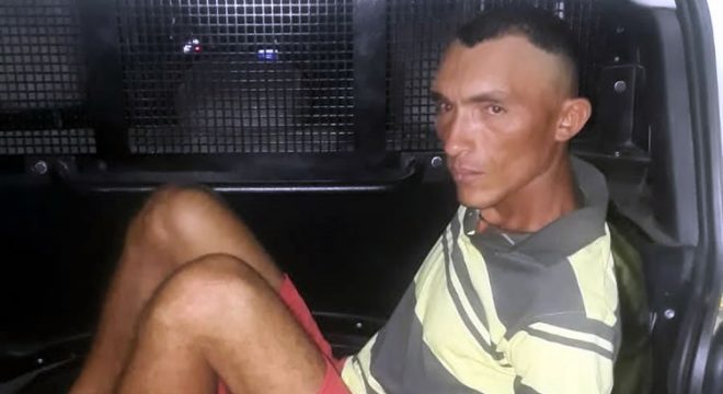 Homem esfaqueia outro em Aurora durante bebedeira e termina preso