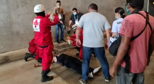 Torcedor do Ceará cai de arquibancada do Castelão antes de jogo contra Cuiabá