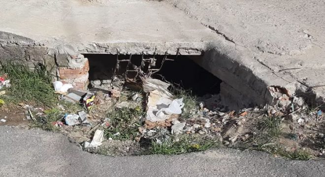 Mulher mata recém-nascido após parto, e suposto pai deixa corpo em bueiro no Ceará