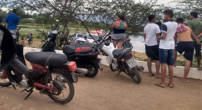 Vendedor morre afogado em Juazeiro ao tentar atravessar açude