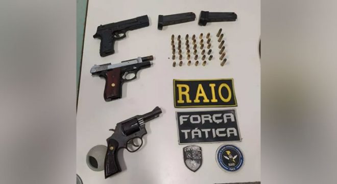 PM liberta adolescente e homem que eram torturados por grupo armado no Ceará