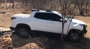 Motociclista idoso morre atropelado por carro da polícia em Santa Quitéria, no Ceará