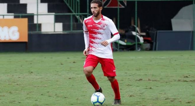 Volante Tiago Corrêa se apresenta ao Icasa