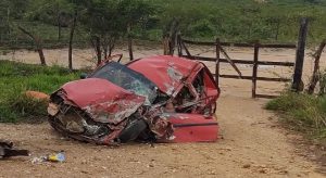 Acidente entre Ceará e Pernambuco deixa um morto e dois feridos