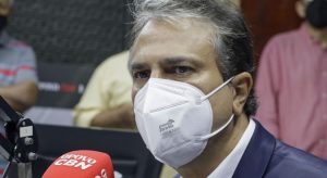 Revisão salarial de servidores do Ceará será de 10,74%, em duas vezes