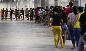 28% dos 184 municípios cearenses receberam mais de 60 mil doses