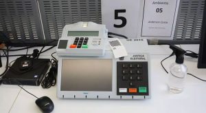 TSE permite que candidato adote nome de coletivos na urna em 2022