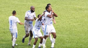 Mayron marca no fim do jogo e Crato vence Icasa pelo Cearense.