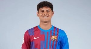 Jogador cearense figura no banco de reservas do Barcelona em vitória sobre o Mallorca