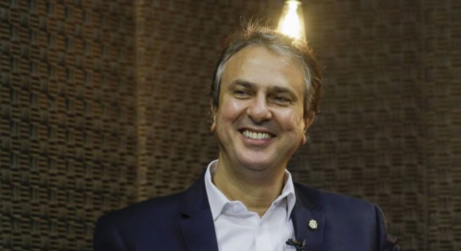Camilo antecipa pagamento de rateio do Fundeb para servidores da Educação