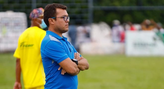 Após saída de Lamar, Crato confirma saída de membros da comissão técnica do clube