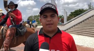 Normando Sóracles é homenageado por romeiros da Paraíba