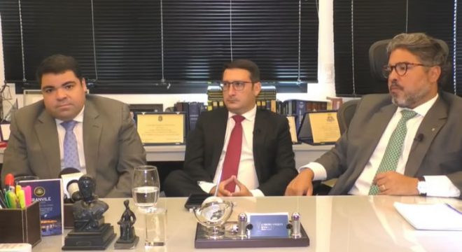 FCF transmite live com membros do TJDF-CE sobre o caso