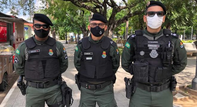 Policiais Militares de Juazeiro do Norte recebem novo fardamento